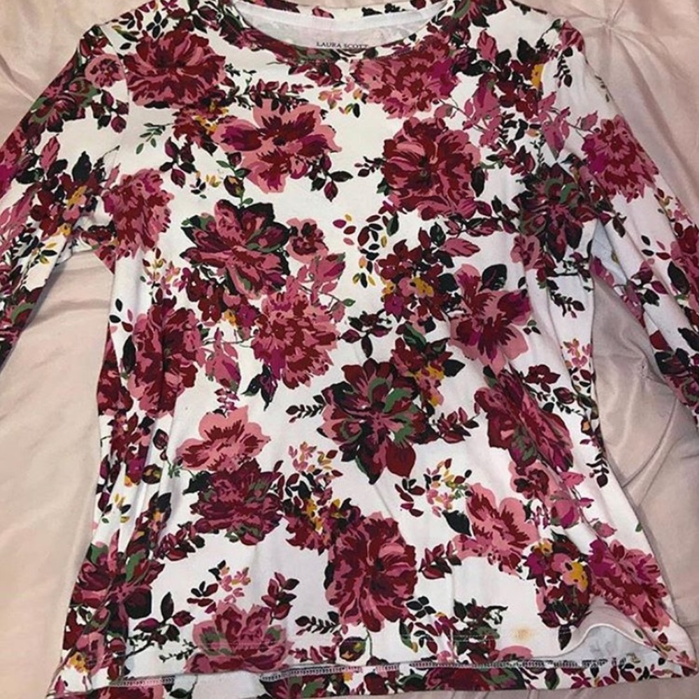 Laura Scott Long Sleeve Flower Top